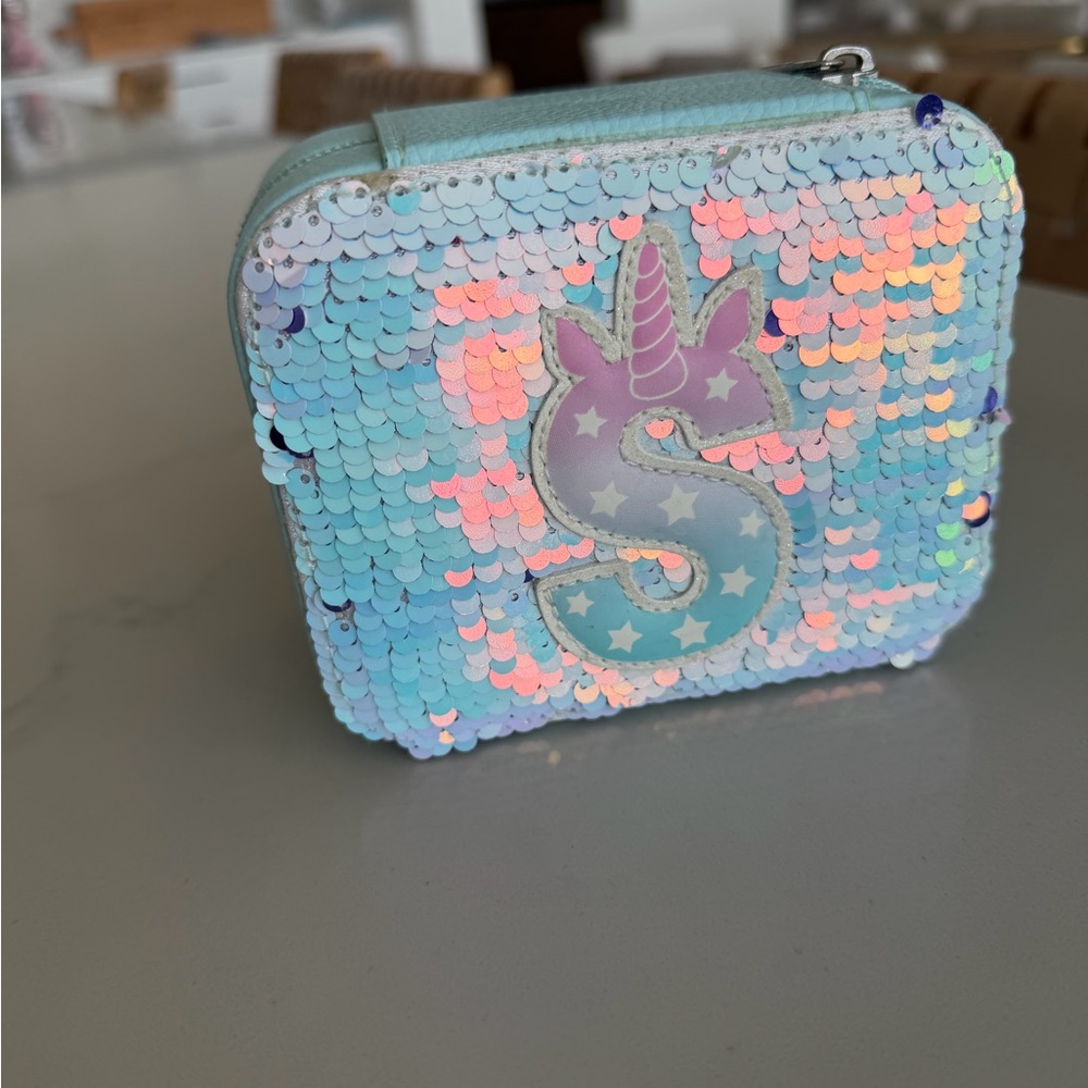 Justice Iridescent Flip Sequin travel jewelry Unicorn case